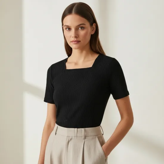 Selena Kare Yaka Fitilli Dar Kesim Tişört